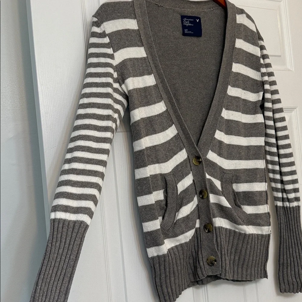 American Eagle Gray White Striped V Neck Cardigan - Picture 7 of 7
